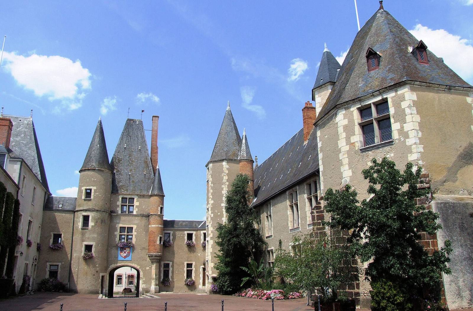 Rencontre cougar Aubigny-sur-Nère