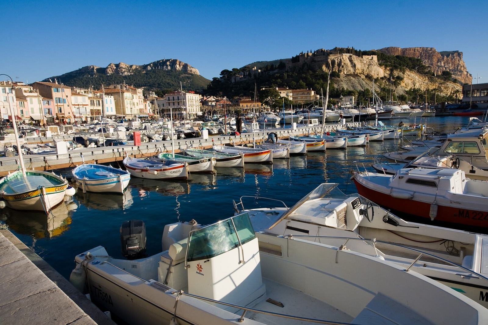 Rencontre cougar Cassis