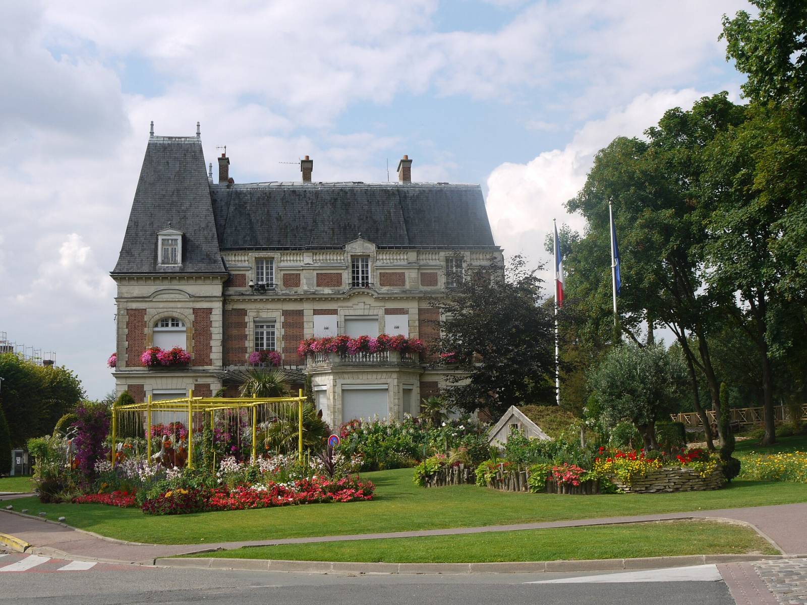 Rencontre cougar Claye-Souilly