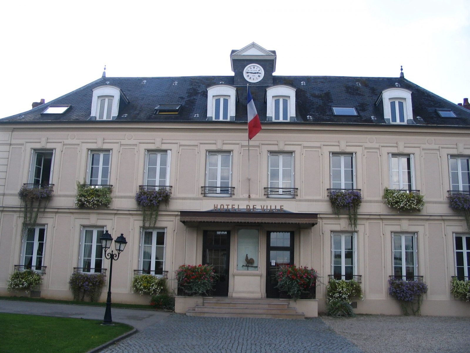 Rencontre cougar Gretz-Armainvilliers