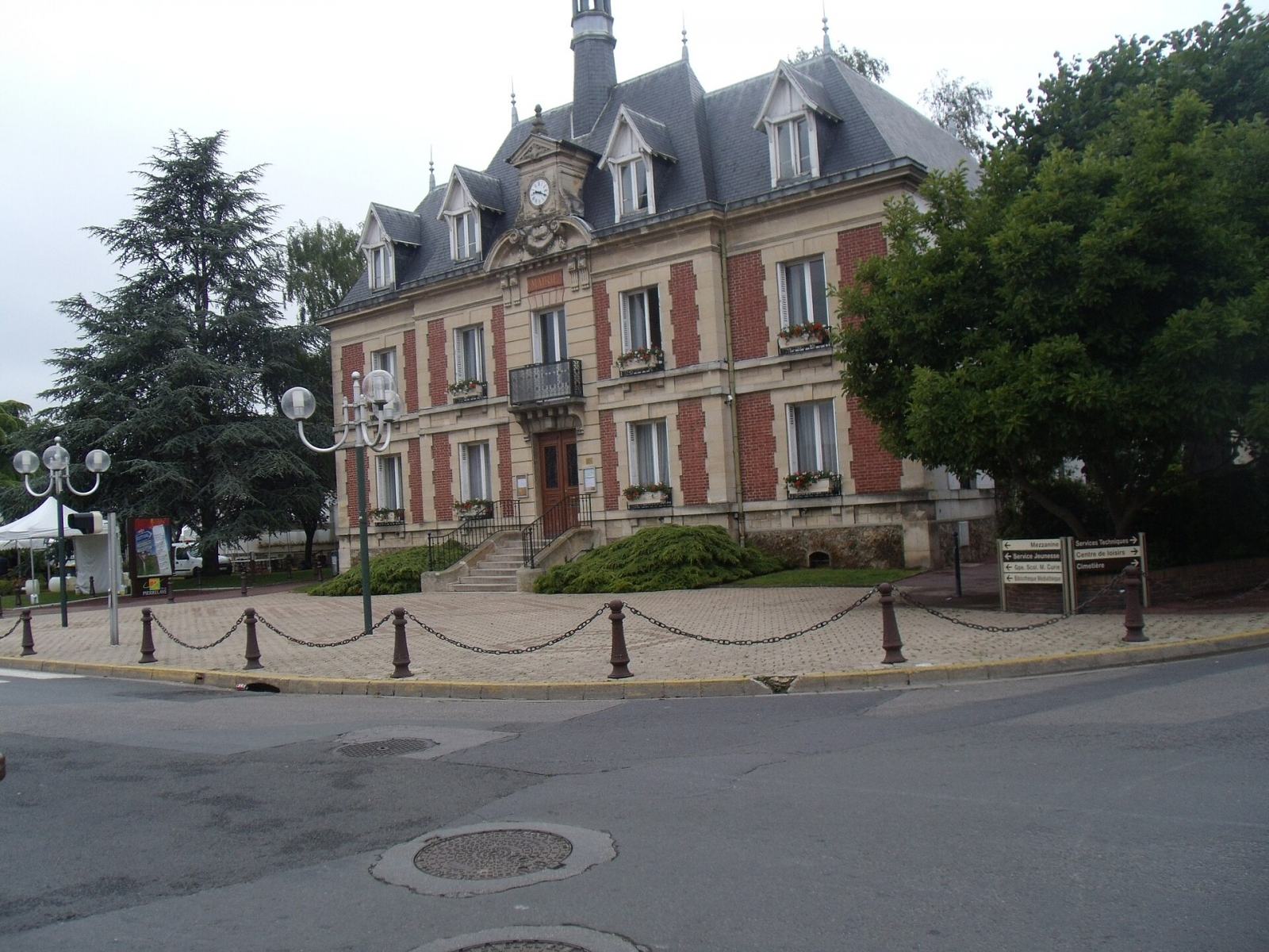 Rencontre cougar Pierrelaye