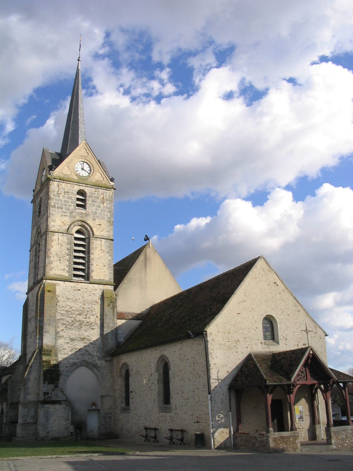Rencontre cougar Savigny-le-Temple