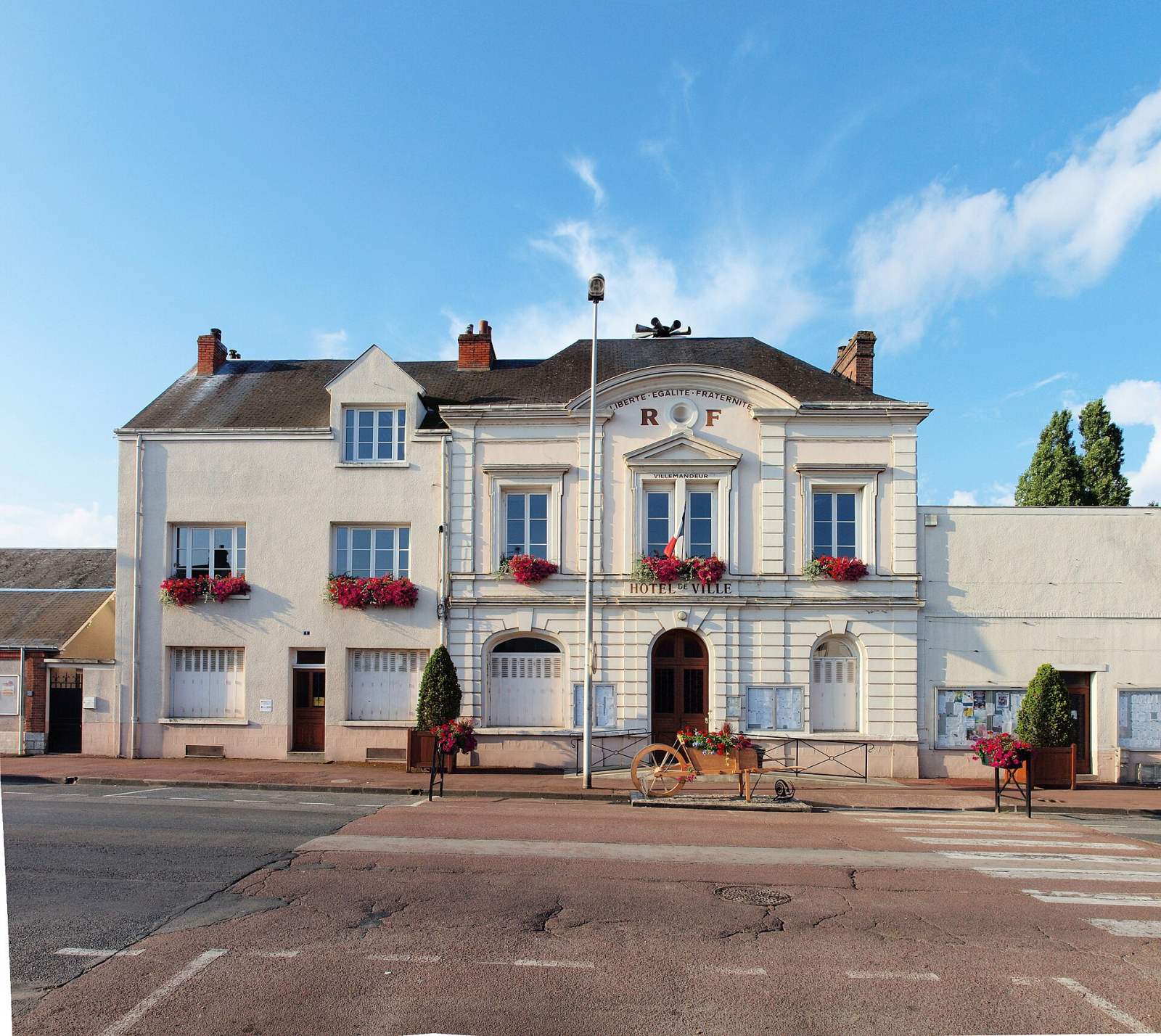Rencontre cougar Villemandeur