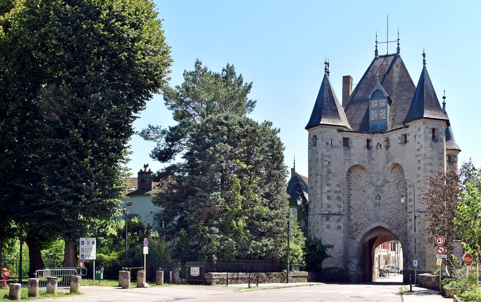 Rencontre cougar Villeneuve-sur-Yonne